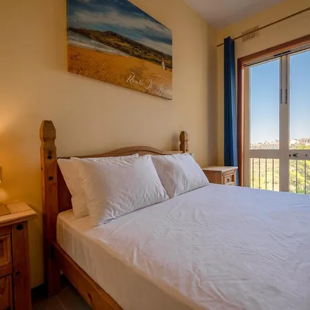 アパート 3 Bdr With Panoramic Valley Views Xagħra